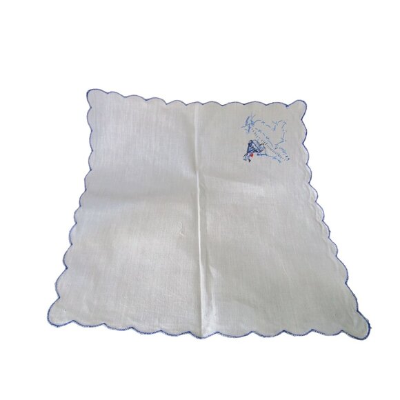 Vintage Embroidered Napkins Blue Shirt Boy Boat Scalloped Edges Four GUC - Picture 8 of 15